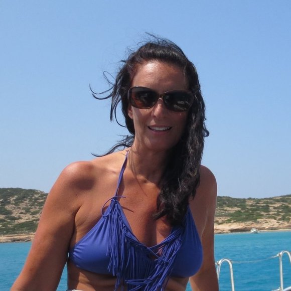 L'Space  2pc Swim suit - Picture 2 of 7